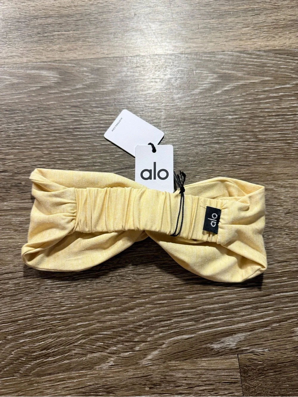 NWT Alo Yoga Alosoft Headband Warm Butter Heather